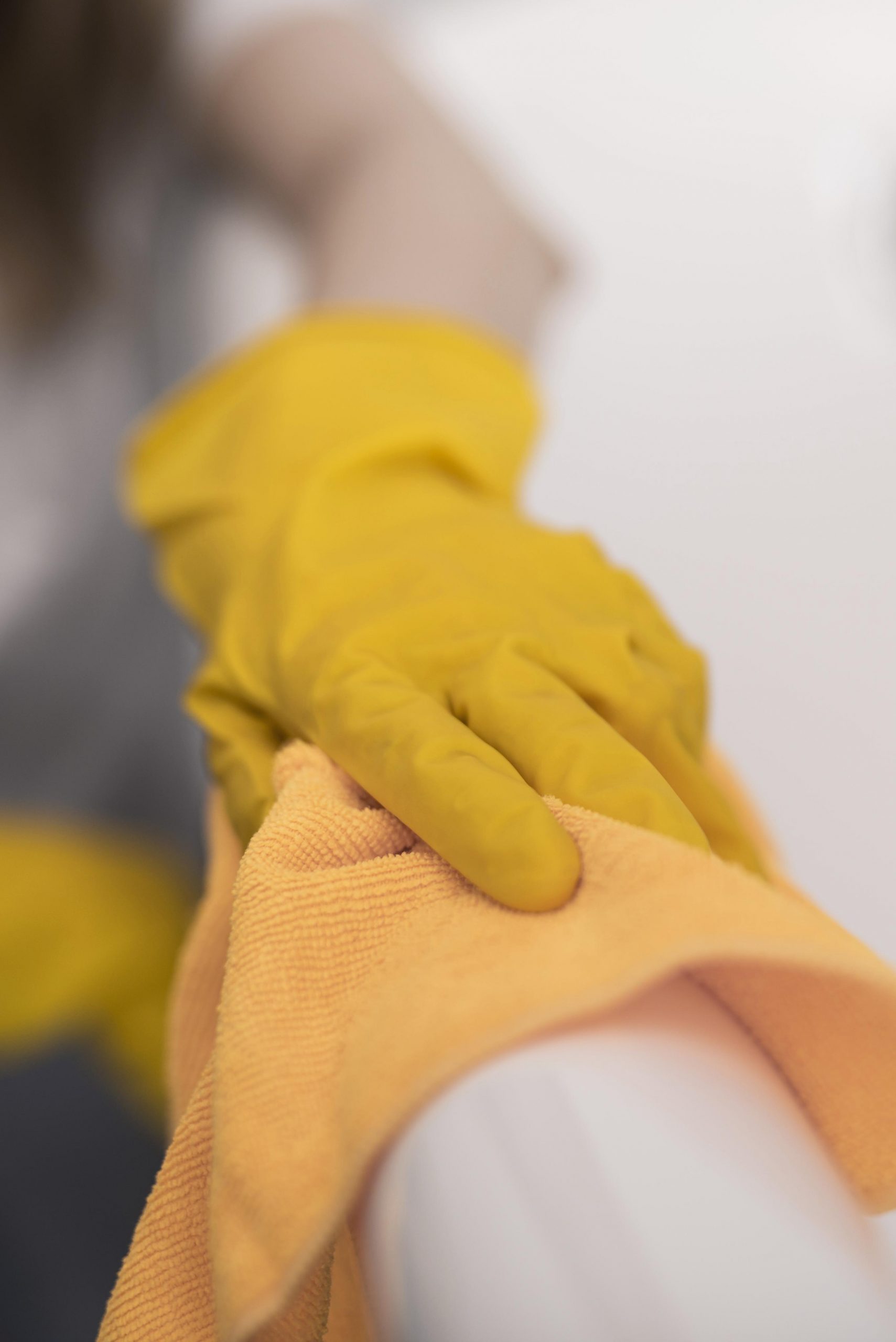 cleaning-surface-with-cloth